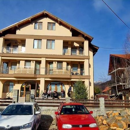 Pensiunea Alex Cheia  Εξωτερικό φωτογραφία